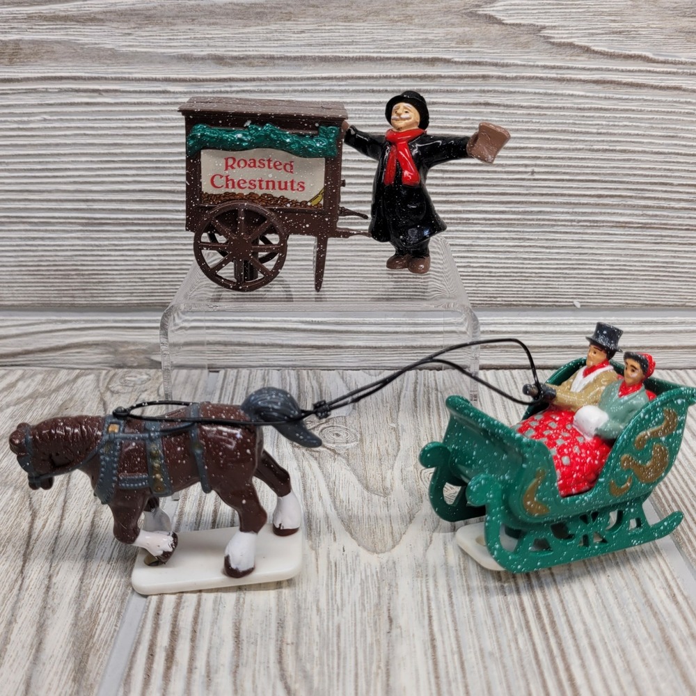Chestnut Vender Horse Christmas Magic of‎ Mainstreet Replace Trendmasters 1997